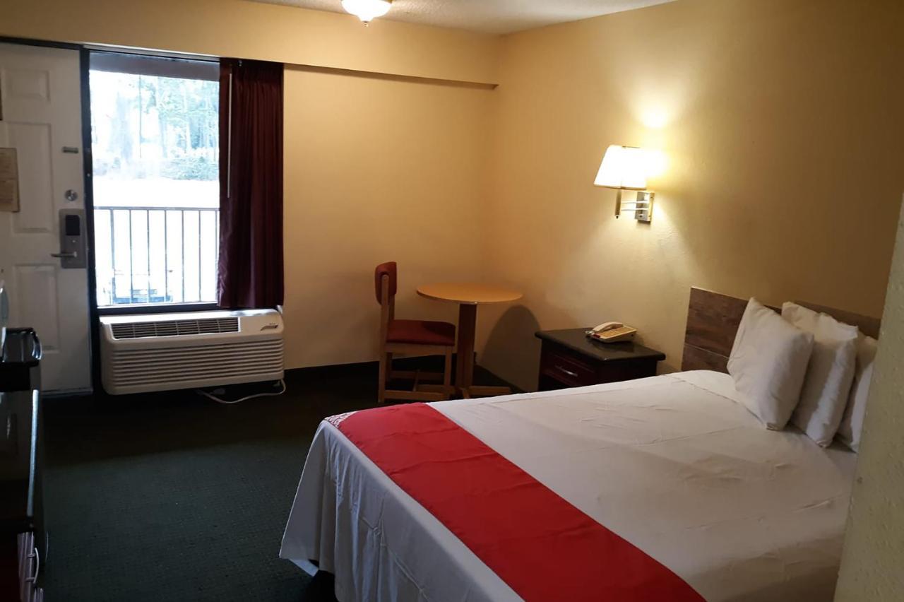 Super Value Inn Valdosta Esterno foto