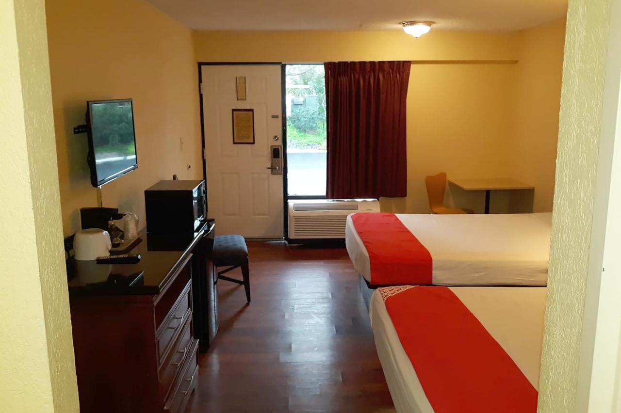 Super Value Inn Valdosta Esterno foto
